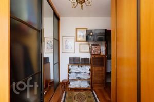 Image 22 - 866679