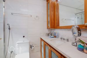 Image 14 - 866679