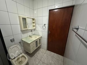 Image 12 - 866683