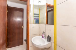 Image 8 - 866691