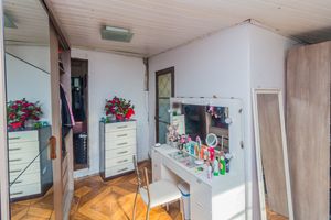 Image 12 - 866697