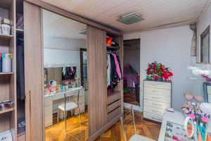 Image 13 - 866697
