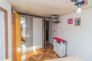 Image 17 - 866697