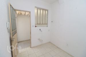 Image 11 - 866698