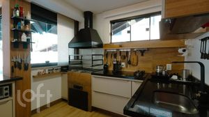 Image 3 - 866705
