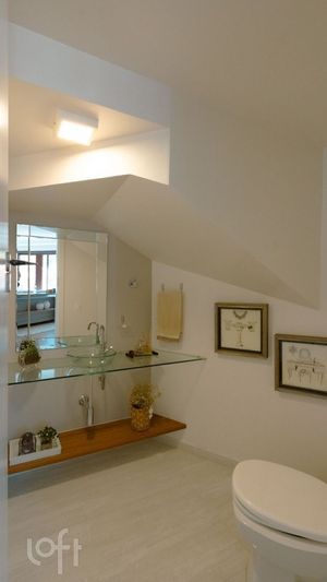 Image 31 - 866705