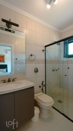 Image 14 - 866705