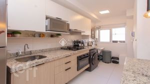 Image 10 - 866733