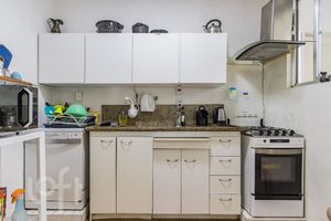 Image 8 - 866752