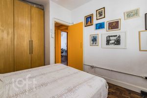 Image 17 - 866752