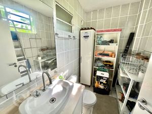 Image 12 - 866767