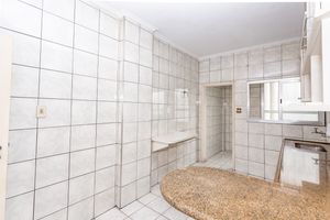 Image 22 - 866800