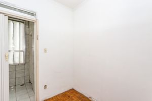 Image 31 - 866800