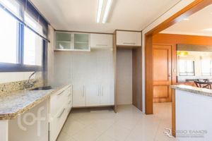 Image 9 - 866803
