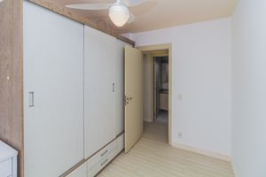 Image 11 - 866809