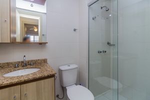 Image 12 - 866809