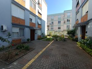 Image 18 - 866812