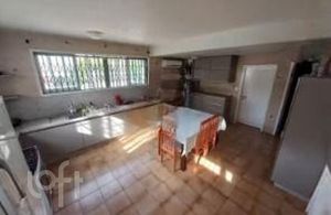 Image 10 - 866817