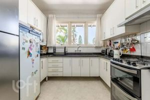 Image 13 - 866819