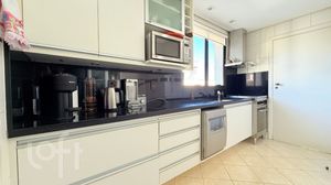 Image 13 - 866828
