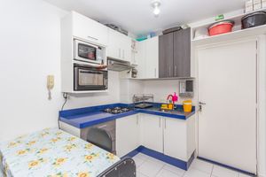 Image 14 - 866859