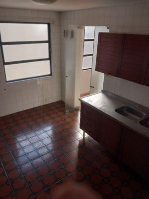 Image 17 - 866872