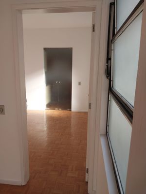 Image 14 - 866872