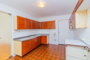 Image 34 - 866872