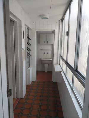Image 19 - 866872