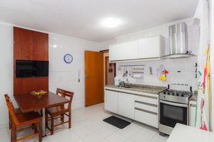 Image 35 - 866894