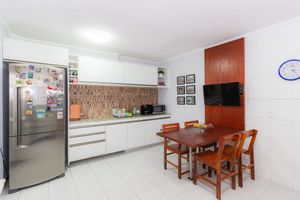 Image 36 - 866894