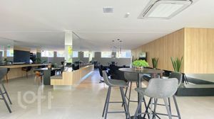 Image 10 - 866898