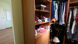 Image 9 - 866947