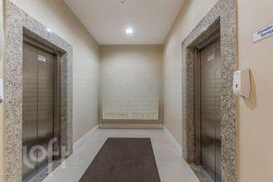 Image 22 - 866950