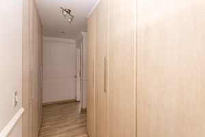 Image 15 - 866988