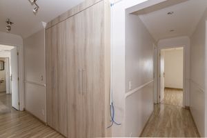 Image 16 - 866988