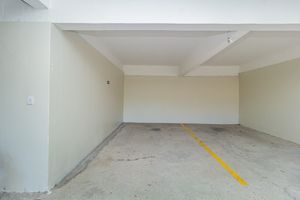 Image 13 - 866991