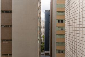 Image 3 - 866997