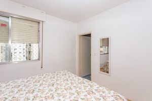 Image 21 - 866997