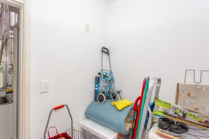Image 36 - 866997