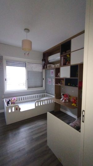 Image 10 - 866998