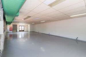 Image 35 - 867007