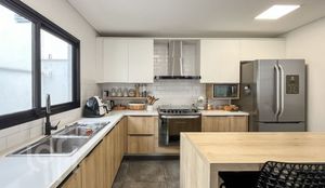 Image 11 - 867011