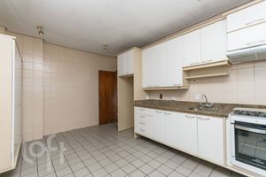 Image 28 - 867075