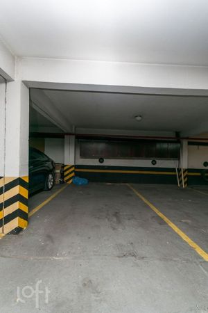Image 32 - 867075