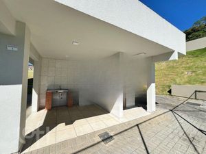 Image 11 - 867107