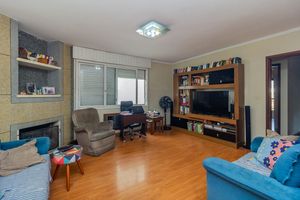 Image 1 - 867131