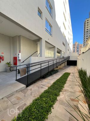 Image 8 - 867145