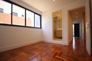 Image 19 - 867175