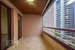 Image 10 - 867184